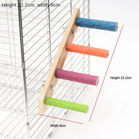 Escalera interactiva de madera para aves